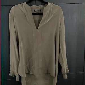 Banana Republic silk olive top M